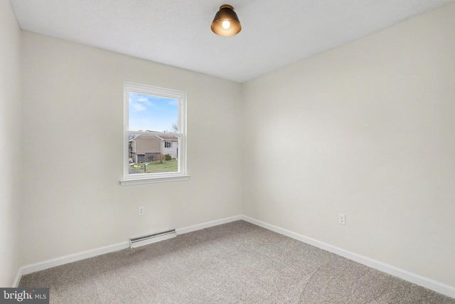 4273 MARLBOROUGH RD, Dover, PA 17315