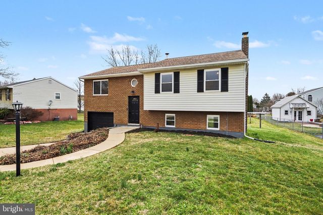 4273 MARLBOROUGH RD, Dover, PA 17315