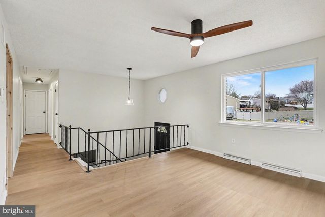 4273 MARLBOROUGH RD, Dover, PA 17315