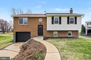 4273 MARLBOROUGH RD, Dover, PA 17315