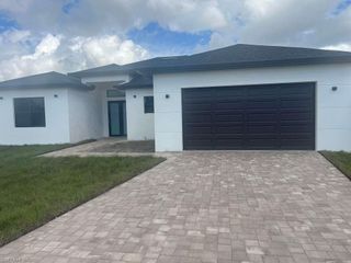 811 Dartmouth CT, Lehigh Acres, FL 33974
