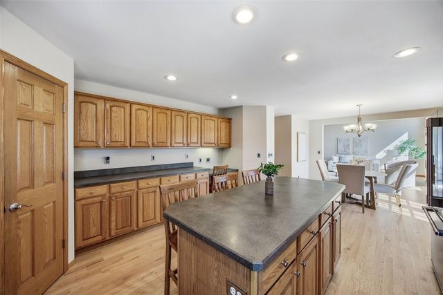 6060 Wayside Circle, Cedar Rapids, IA 52411