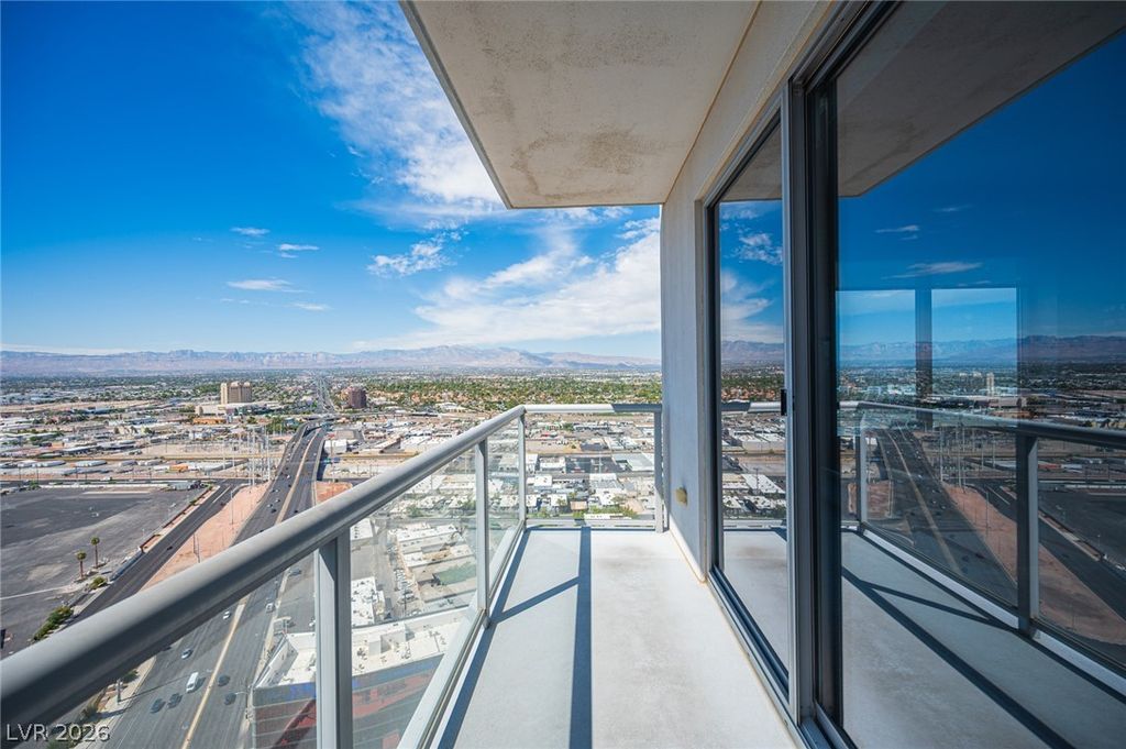 200 West Sahara Avenue 3401, Las Vegas, NV 89102 — photo 2