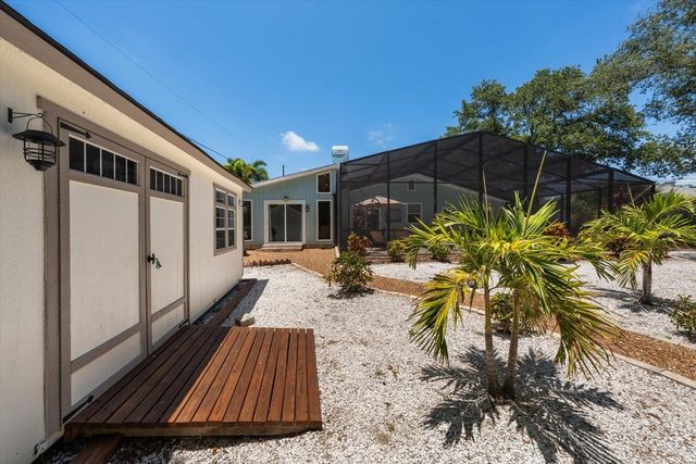 1105 SUNNYDALE DRIVE, Clearwater, FL 33755