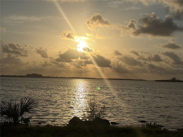 1105 SUNNYDALE DRIVE, Clearwater, FL 33755