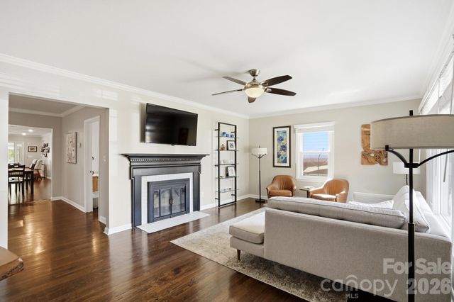 211 Cedar Street, Belmont, NC 28012