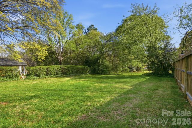 211 Cedar Street, Belmont, NC 28012