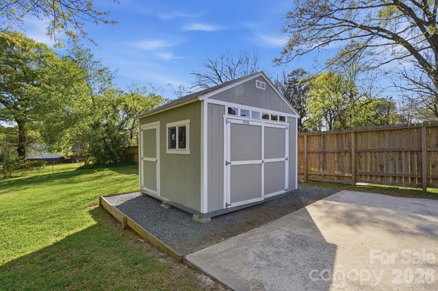 211 Cedar Street, Belmont, NC 28012