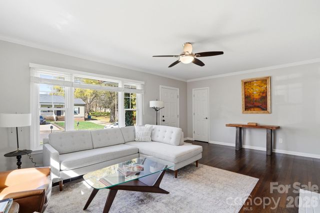 211 Cedar Street, Belmont, NC 28012