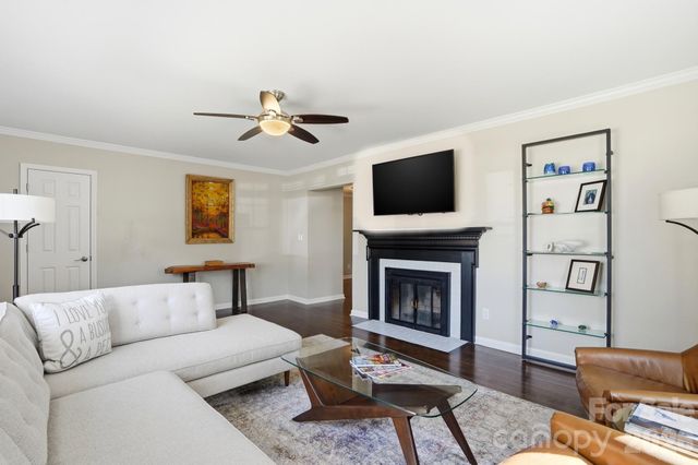 211 Cedar Street, Belmont, NC 28012