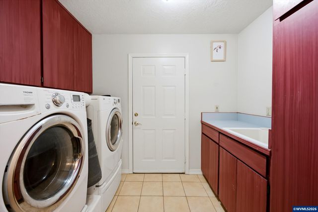 965 Wild Rose Dr, Corvallis, OR 97330