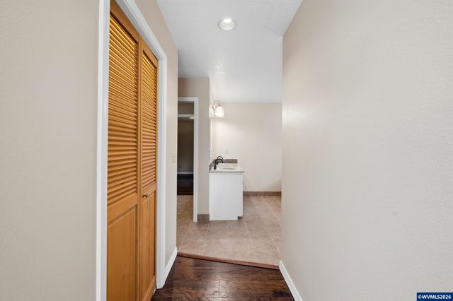 965 Wild Rose Dr, Corvallis, OR 97330