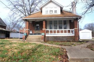 117 S 11TH Street B, Belleville, IL 62220