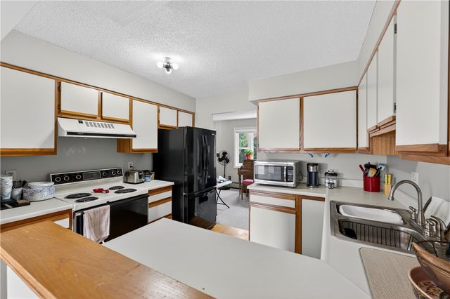 55 Geneva Street 55, Pawtucket, RI 02860
