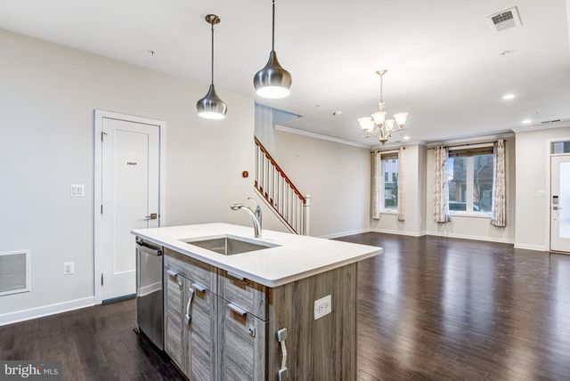 23586 WATERFORD DOWNS TER, Ashburn, VA 20148