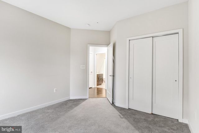 23586 WATERFORD DOWNS TER, Ashburn, VA 20148