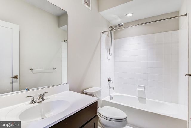 23586 WATERFORD DOWNS TER, Ashburn, VA 20148