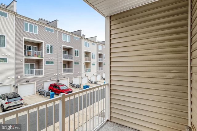 23586 WATERFORD DOWNS TER, Ashburn, VA 20148