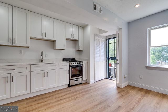 118 P ST SW, Washington, DC 20024