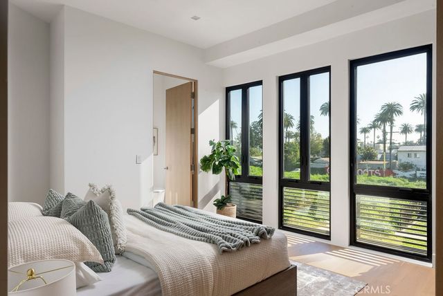 2619 S Rimpau Blvd, Los Angeles, CA 90016