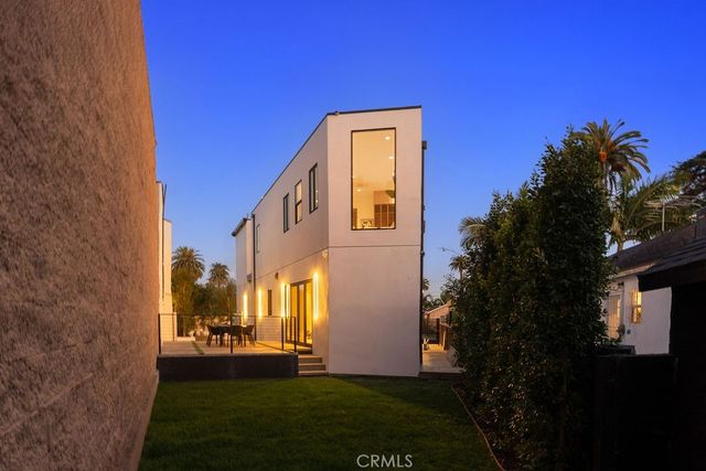 2619 S Rimpau Blvd, Los Angeles, CA 90016