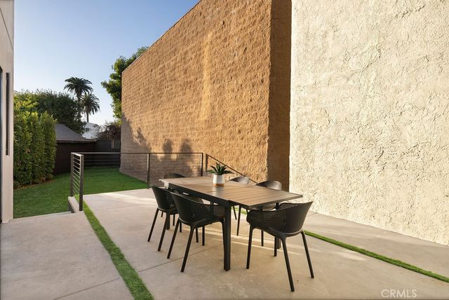 2619 S Rimpau Blvd, Los Angeles, CA 90016