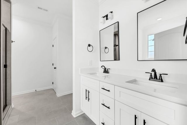 1165 Mourning Cloak Dr, Clarksville, TN 37043