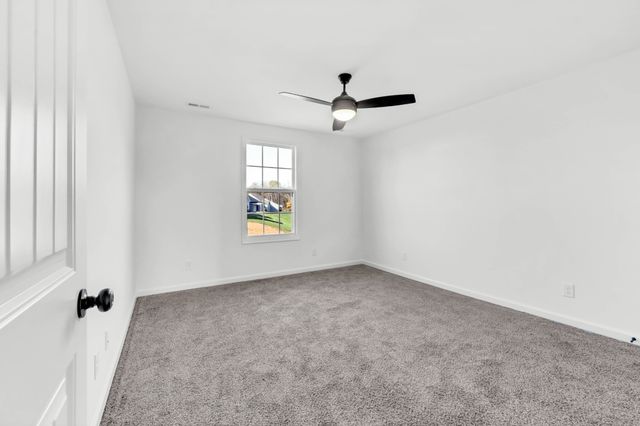 1165 Mourning Cloak Dr, Clarksville, TN 37043