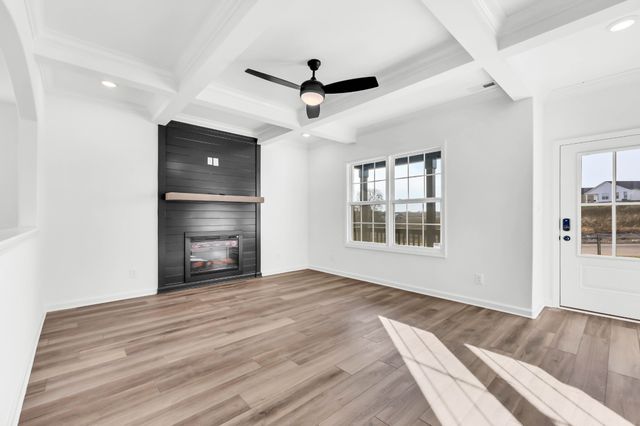 1165 Mourning Cloak Dr, Clarksville, TN 37043