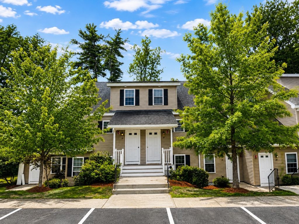 39 Mcgillen Drive 39, Leominster, MA 01453