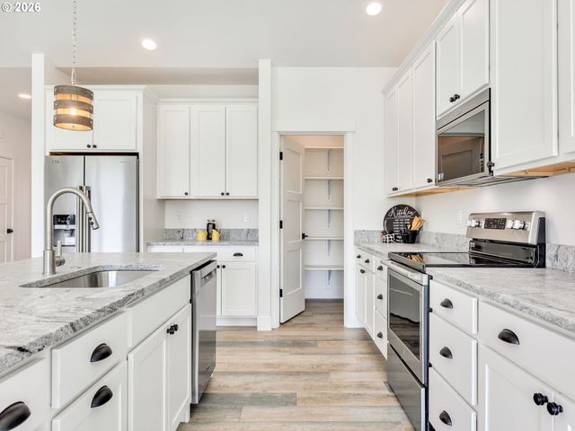 35636 BELLA RIDGE Loop, Astoria, OR 97103