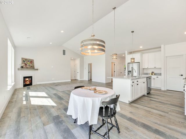 35636 BELLA RIDGE Loop, Astoria, OR 97103