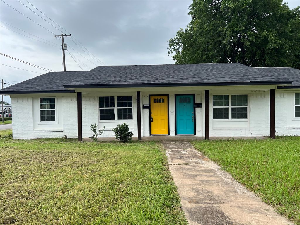 224 E Lake Street 224, Sherman, TX 75090