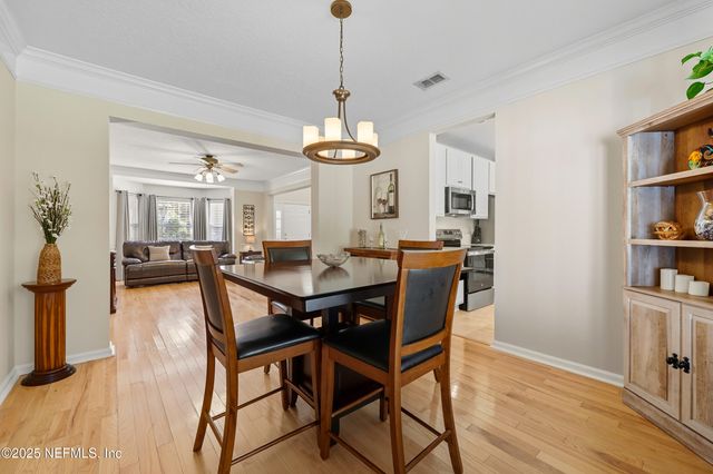 10537 CRESTON GLEN Circle, Jacksonville, FL 32256