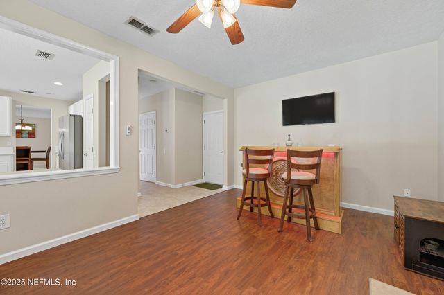 10537 CRESTON GLEN Circle, Jacksonville, FL 32256