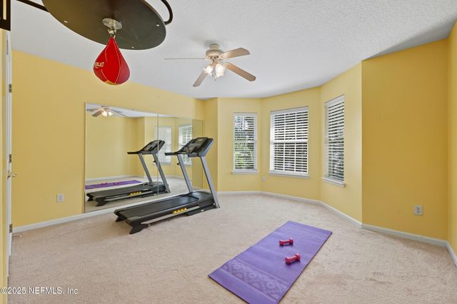 10537 CRESTON GLEN Circle, Jacksonville, FL 32256
