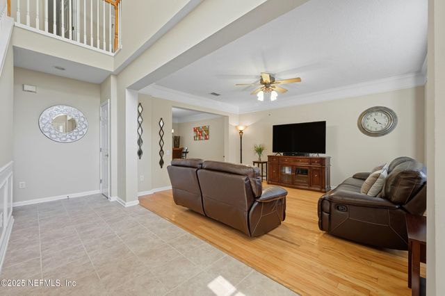 10537 CRESTON GLEN Circle, Jacksonville, FL 32256