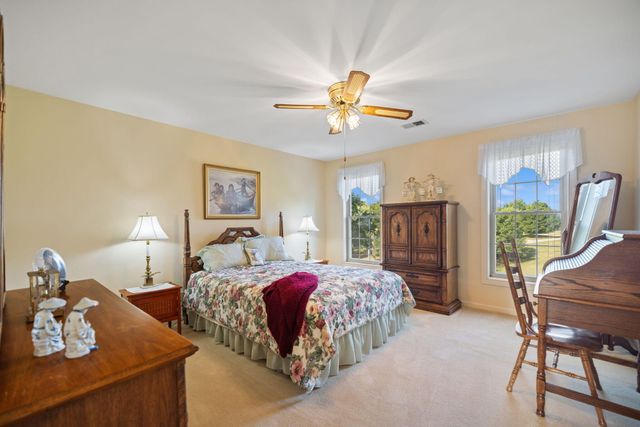 102 Old Pond Way, Richmond, KY 40475