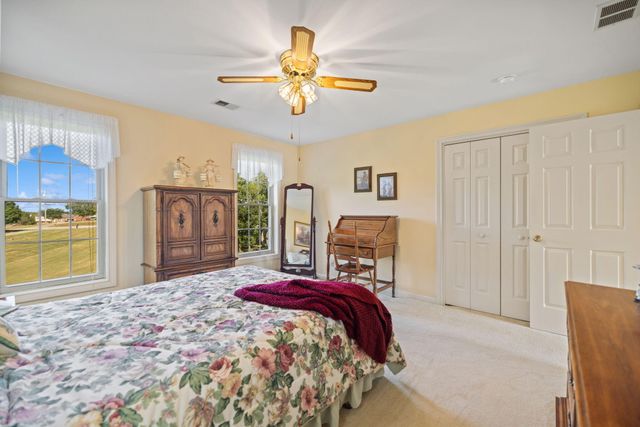 102 Old Pond Way, Richmond, KY 40475