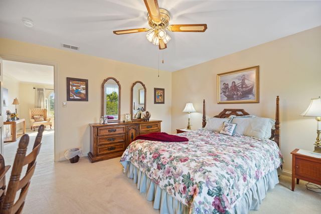 102 Old Pond Way, Richmond, KY 40475