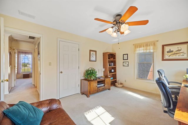 102 Old Pond Way, Richmond, KY 40475