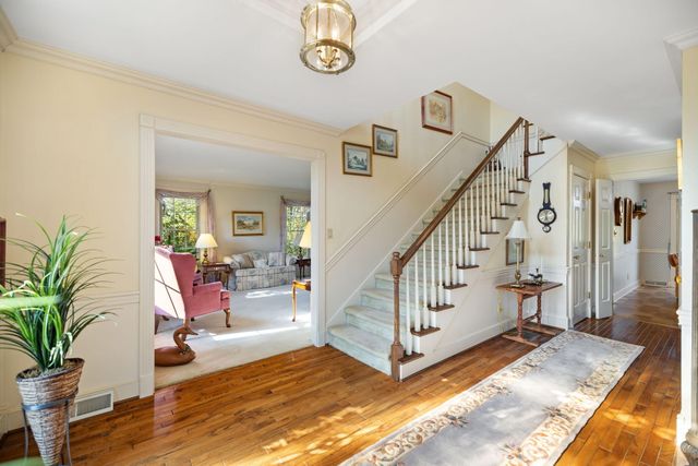 102 Old Pond Way, Richmond, KY 40475