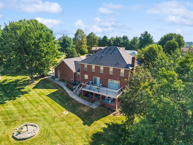 102 Old Pond Way, Richmond, KY 40475