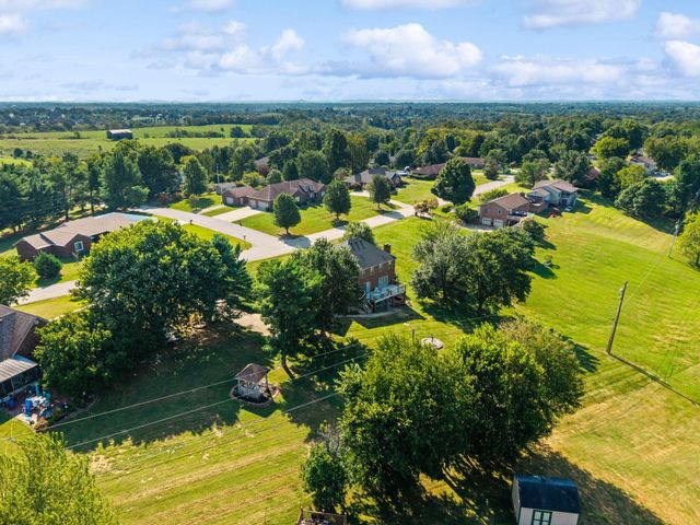 102 Old Pond Way, Richmond, KY 40475