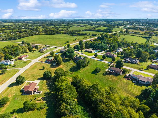 102 Old Pond Way, Richmond, KY 40475