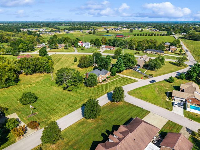 102 Old Pond Way, Richmond, KY 40475