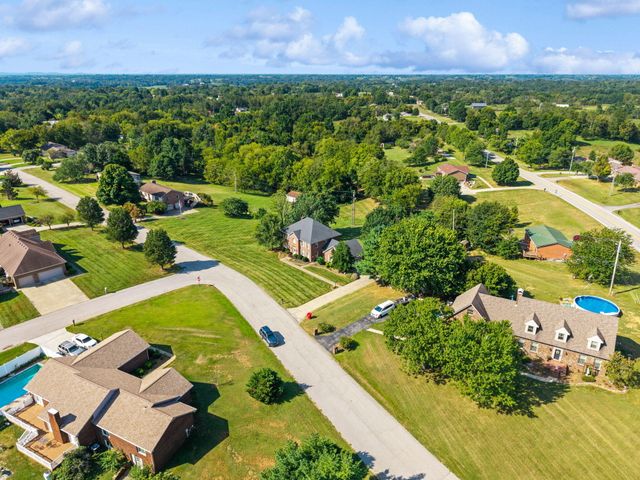 102 Old Pond Way, Richmond, KY 40475