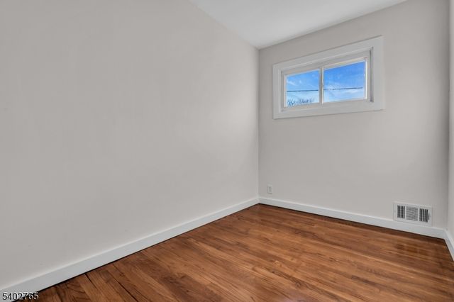 1663 Columbus Pl, Rahway City, NJ 07065