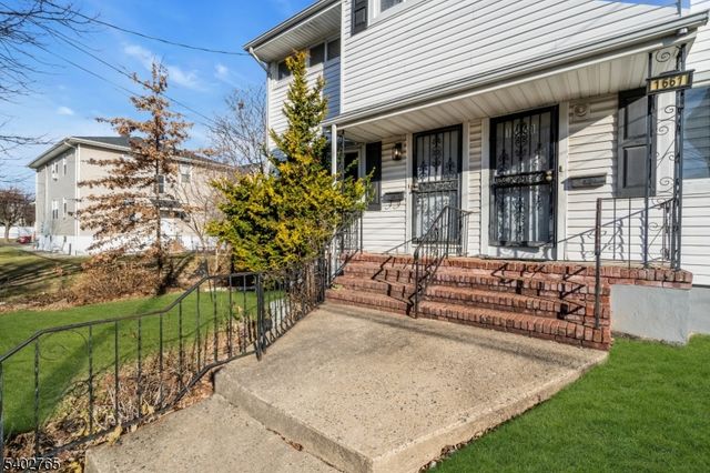 1663 Columbus Pl, Rahway City, NJ 07065