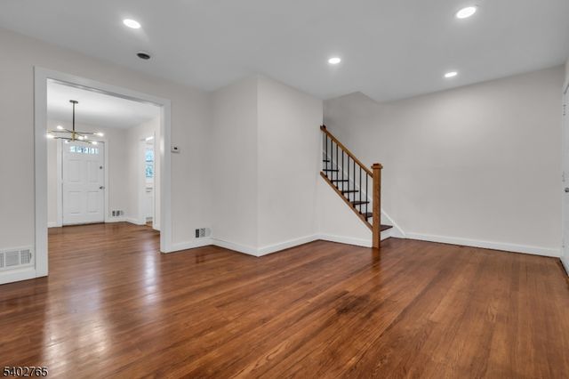 1663 Columbus Pl, Rahway City, NJ 07065